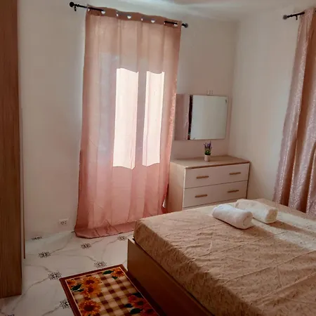 Casa Dei Fiori شقة