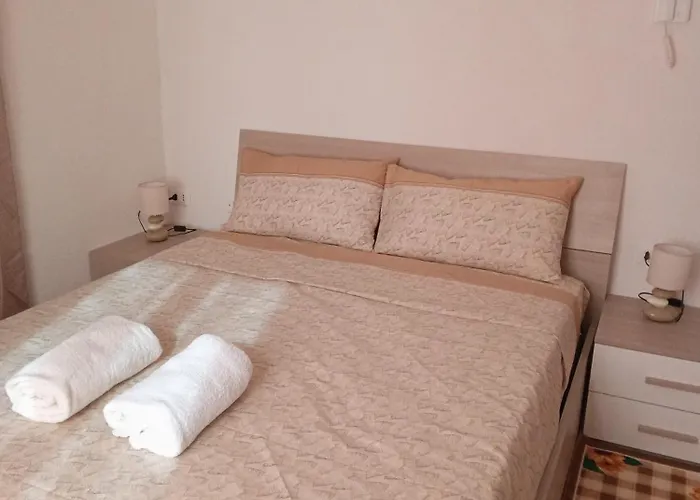 Apartment Casa Dei Fiori Biassa